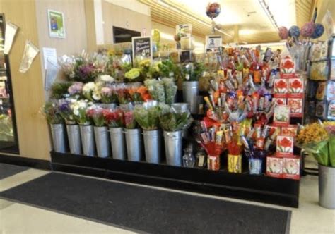 does albertsons have flowers