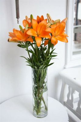 how to properly put flowers in a vase how to choose the right type of flower for your vase